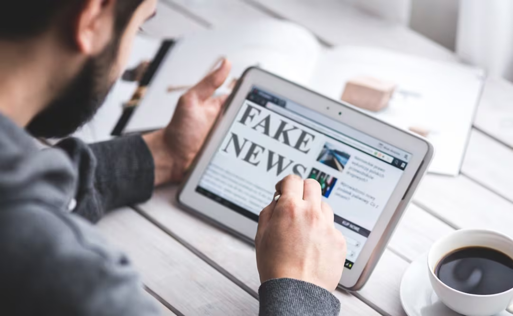 Cuidado con las bromas: el Día de los Inocentes y el auge de noticias falsas