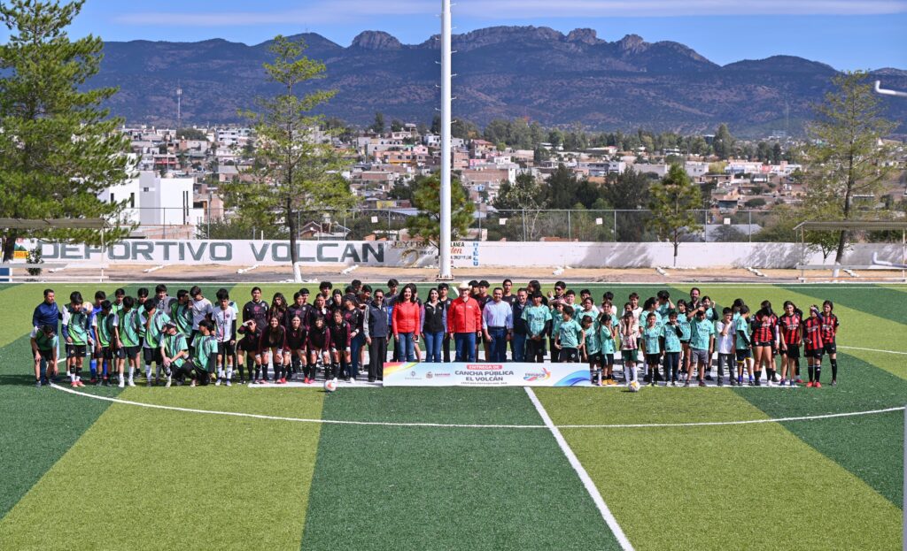 Esteban Villegas entrega, arranca y supervisa obras por 26.5 mdp en Santiago Papasquiaro