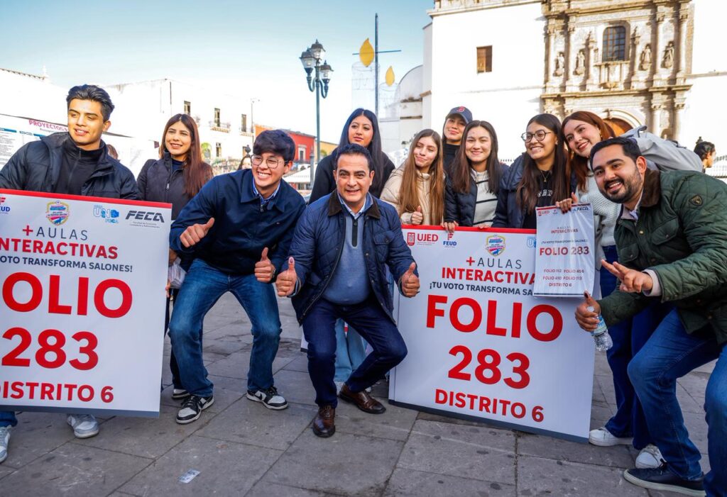 Largas filas en centros de votación del PP respaldan que la gran familia decide obras del 2026: Toño Ochoa