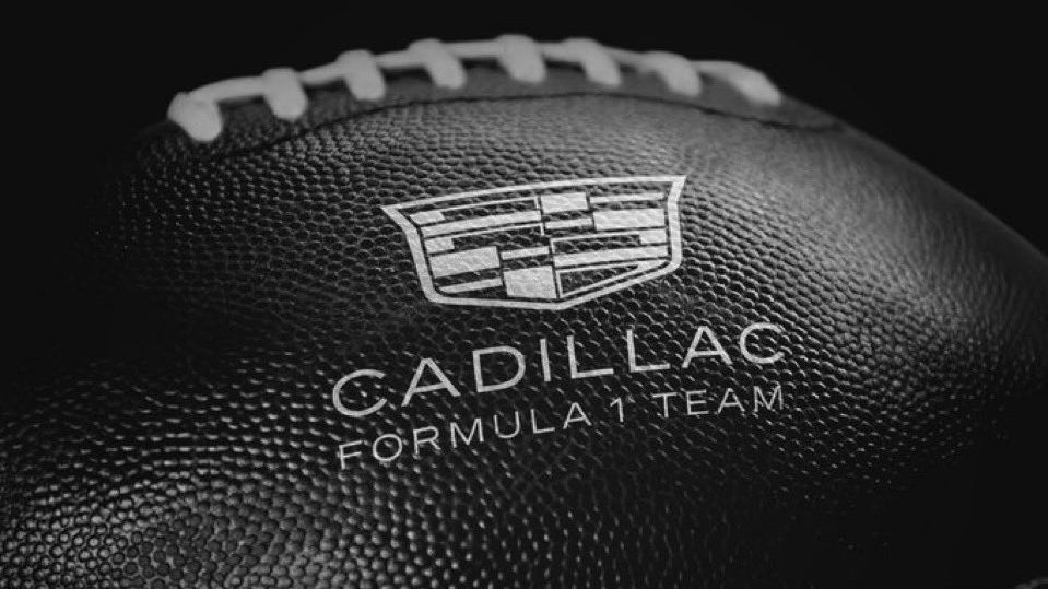 ¿Checo en el medio tiempo del Super Bowl? Cadillac presentará su monoplaza