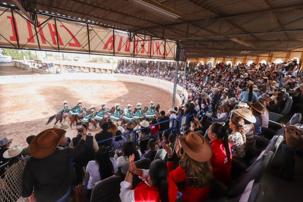 Gran charreada en La Laguna recauda 121 mil pesos para llevar alegría a los niños en esta Navidad; Marisol Rosso reconoce el gesto de solidaridad