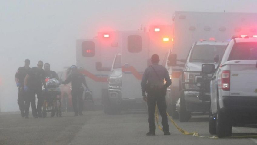 Confirman al menos dos muertos tras caída de avioneta de la Marina en Galveston, Texas