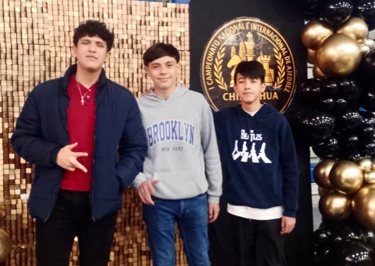 Jóvenes ajedrecistas de Parral destacan a nivel nacional en Cuauhtémoc