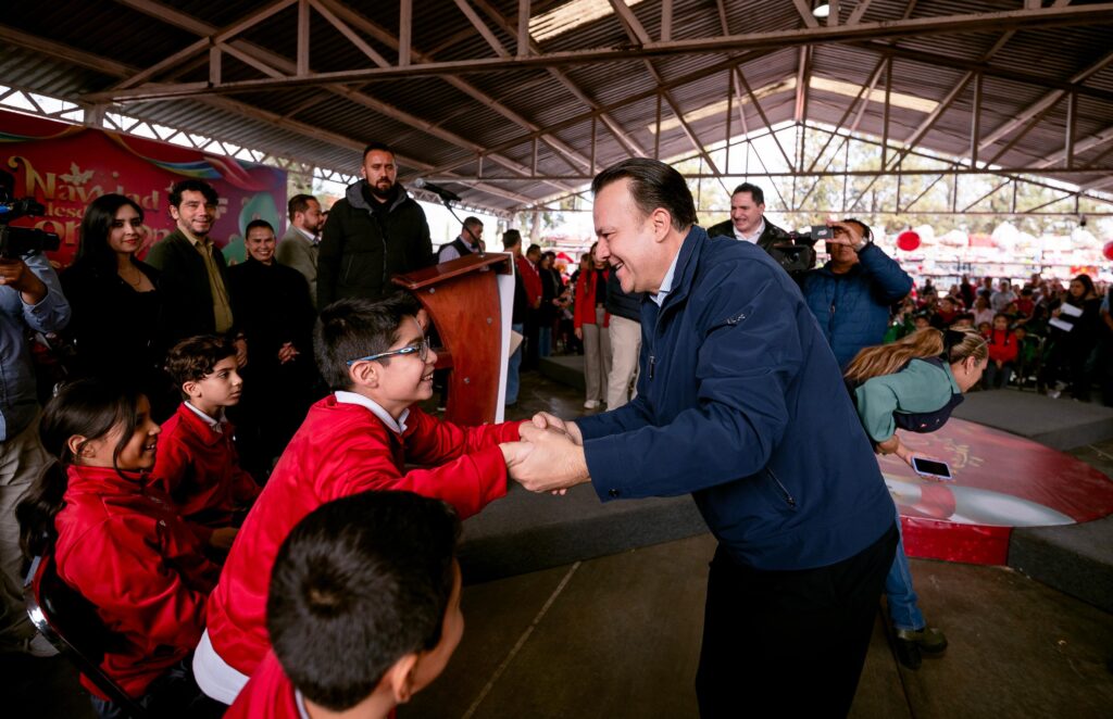 La “Ruta de las Sonrisas” del DIF Estatal llena de alegría escuelas y comunidades de Durango