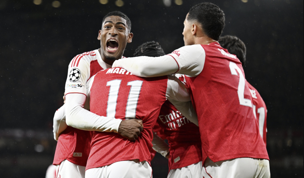 Arsenal despide 2025 como líder e invicto en Champions