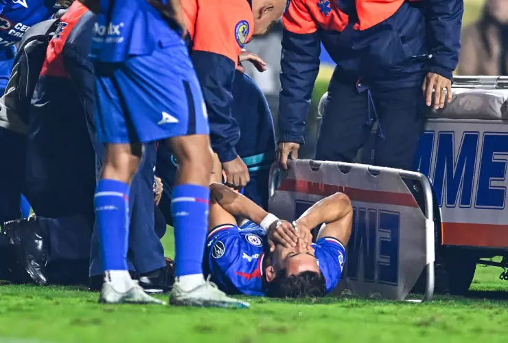 Más grave de lo que se pensaba: Lesión de Chiquete preocupa a Cruz Azul
