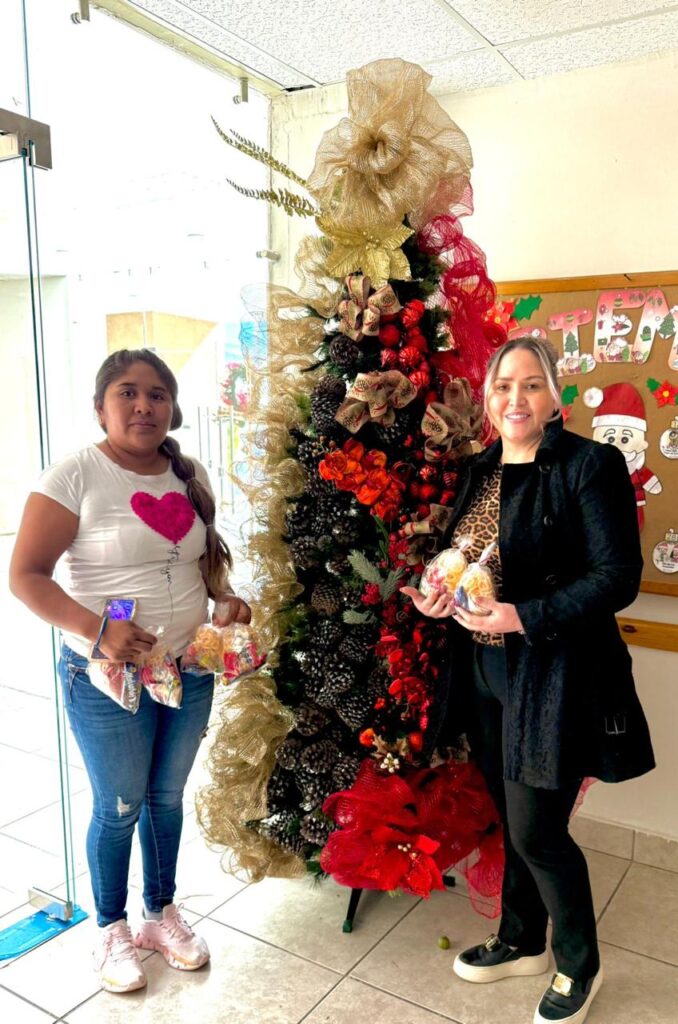 Entrega DIF Dulces Navideños: Un Gesto de Unión en Balleza