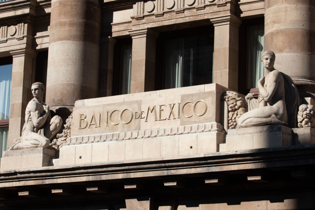 Estabilidad financiera: México supera desafíos internacionales con banca sólida
