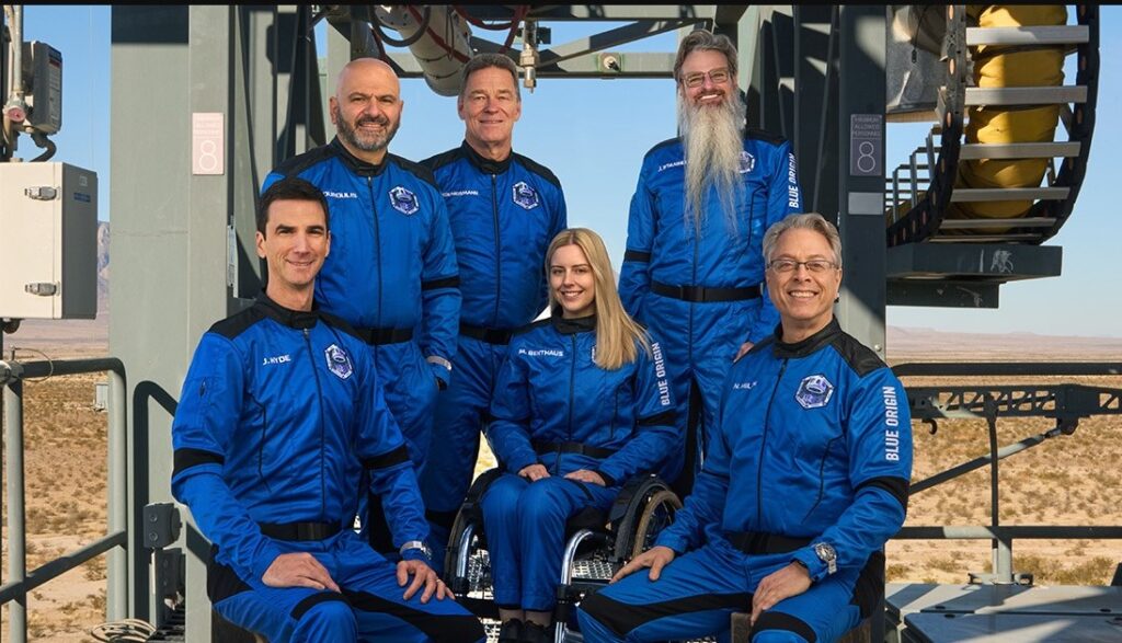 Ingeniera en silla de ruedas realiza su sueño de volar al espacio