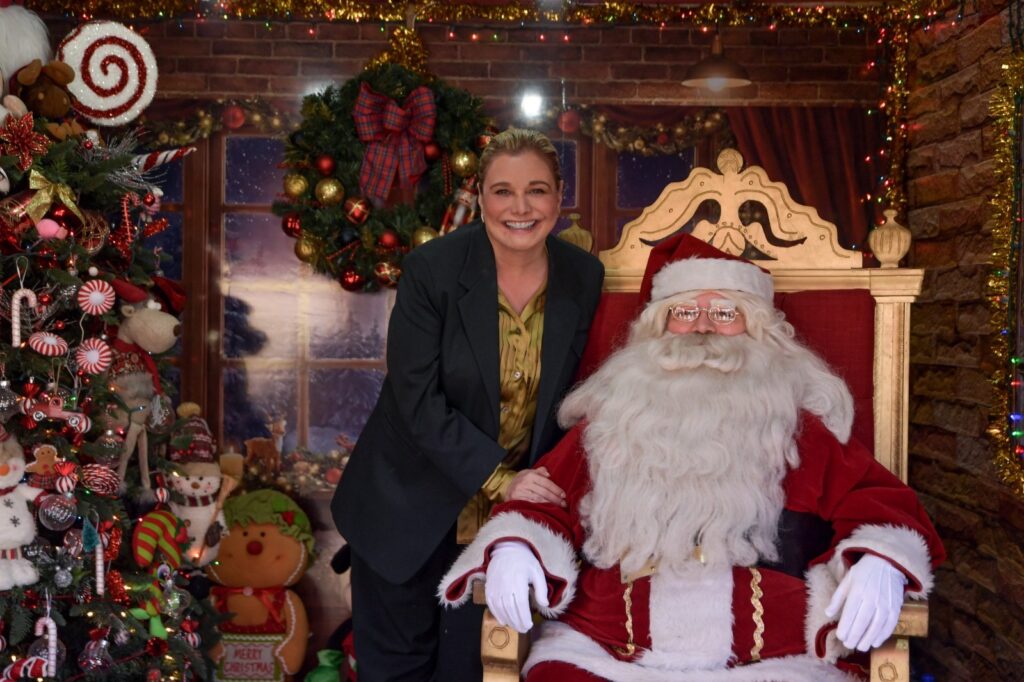 Maru Campos convoca a chihuahuenses a mantener viva la esperanza y el amor fraternal en esta Navidad