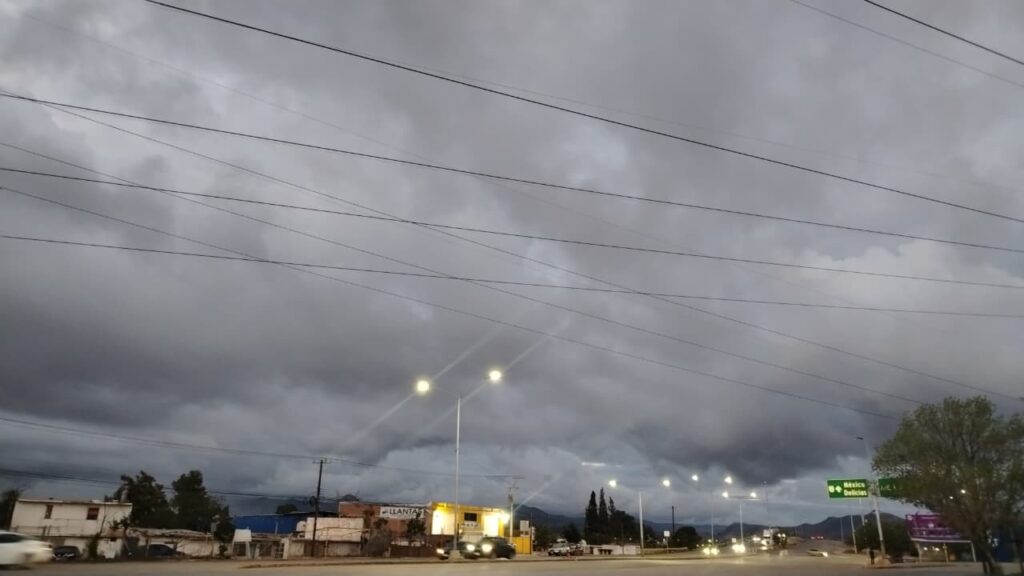 Frío, Lluvias y Vientos Intensos Azotan la Región