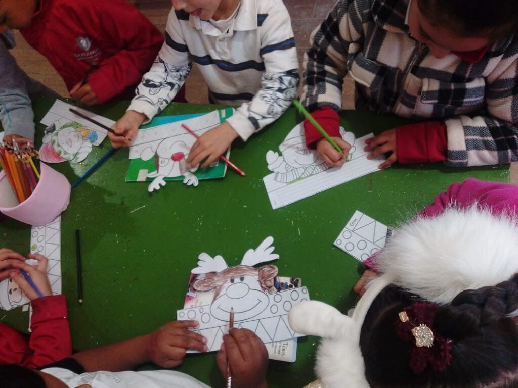 Fomentan la lectura infantil con “Hora del Cuento” en Peñón Blanco