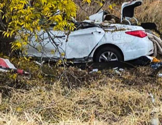 Volcadura en carretera Chihuahua–Cuauhtémoc deja un fallecido