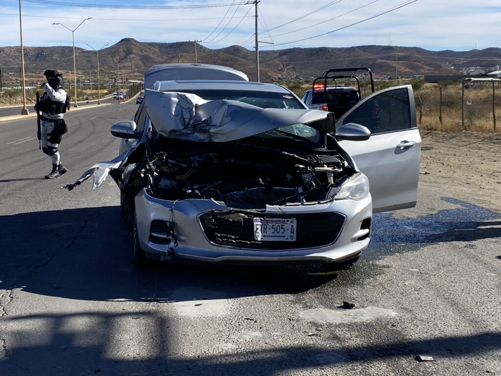 Choque frontal en la Vía Corta deja dos lesionados
