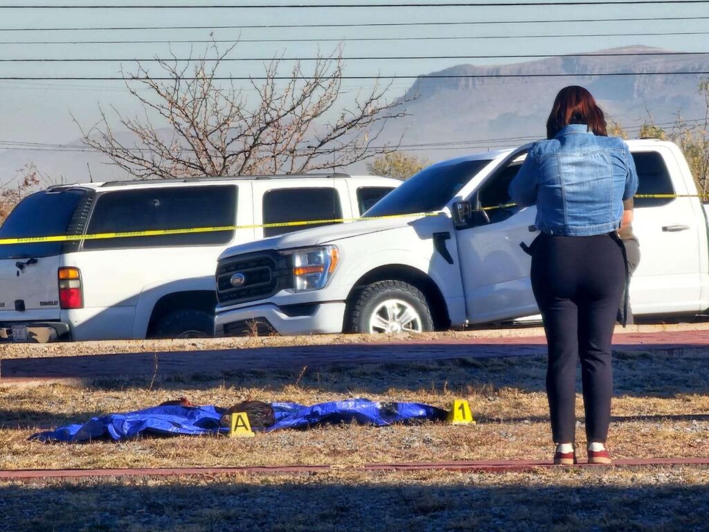 Abandonan dos cabezas humanas en la Puerta de Chihuahua