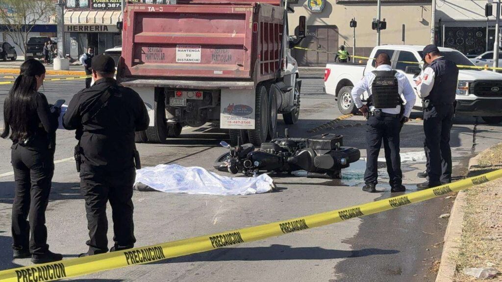 Trágica muerte de motociclista en Ciudad Juárez tras ser arrollado por camión