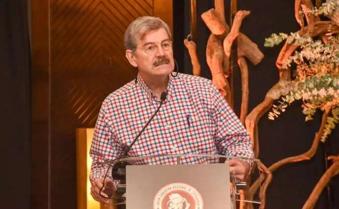 Reportan delicado estado de salud de exgobernador de Chihuahua