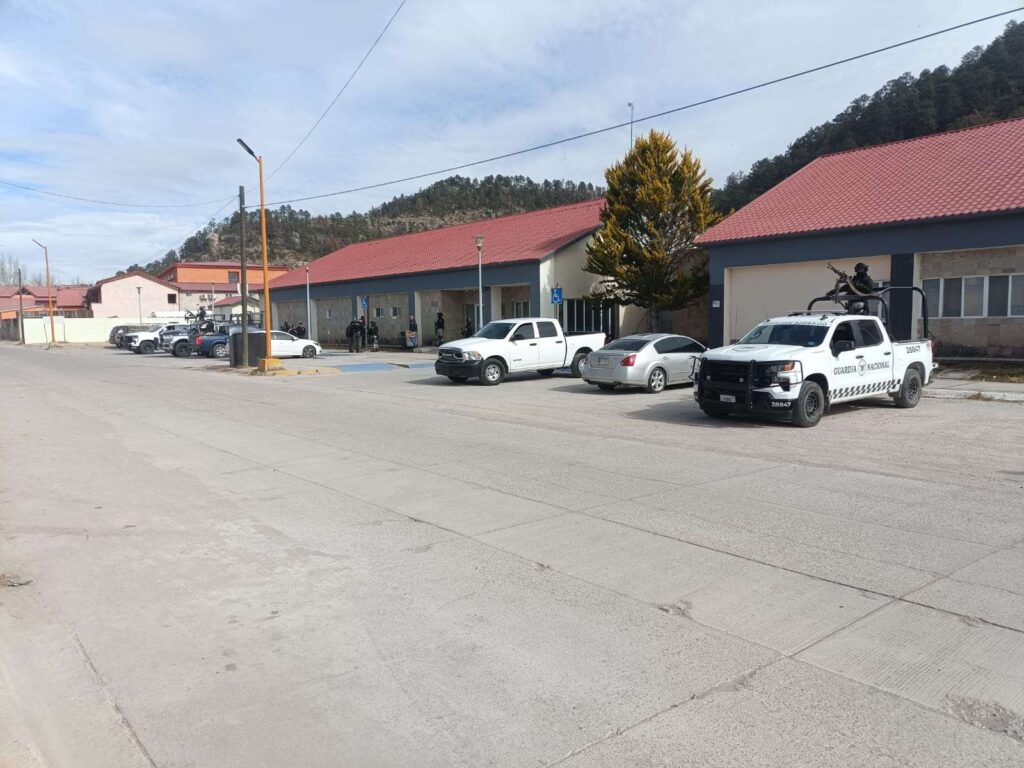 Balacera en Bocoyna deja a joven lesionado por esquirla