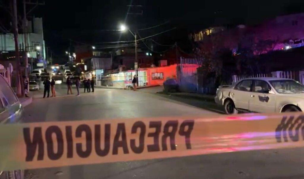 Ejecutan a hombre al salir de su domicilio en Ciudad Juárez