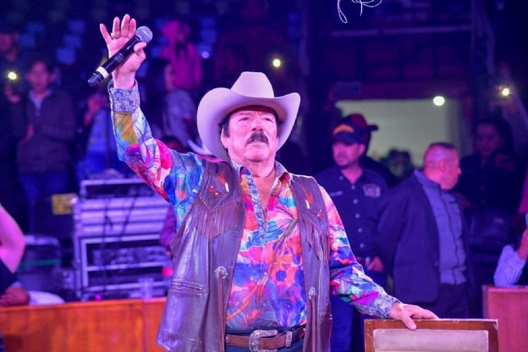 Lalo Mora alarma a sus fans al hablar de la muerte: “Yo ya me voy, me están llamando allá arriba”