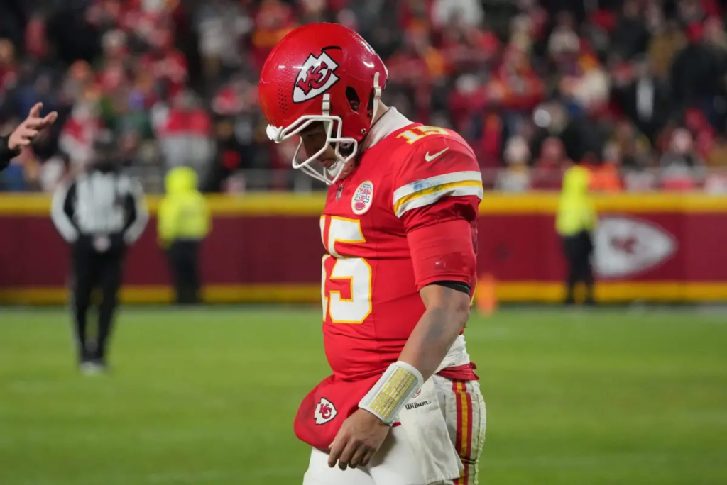 Chiefs quedan fuera de playoffs y se rompe una racha histórica en la NFL