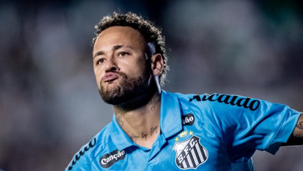 Neymar lidera victoria crucial del Santos con triplete