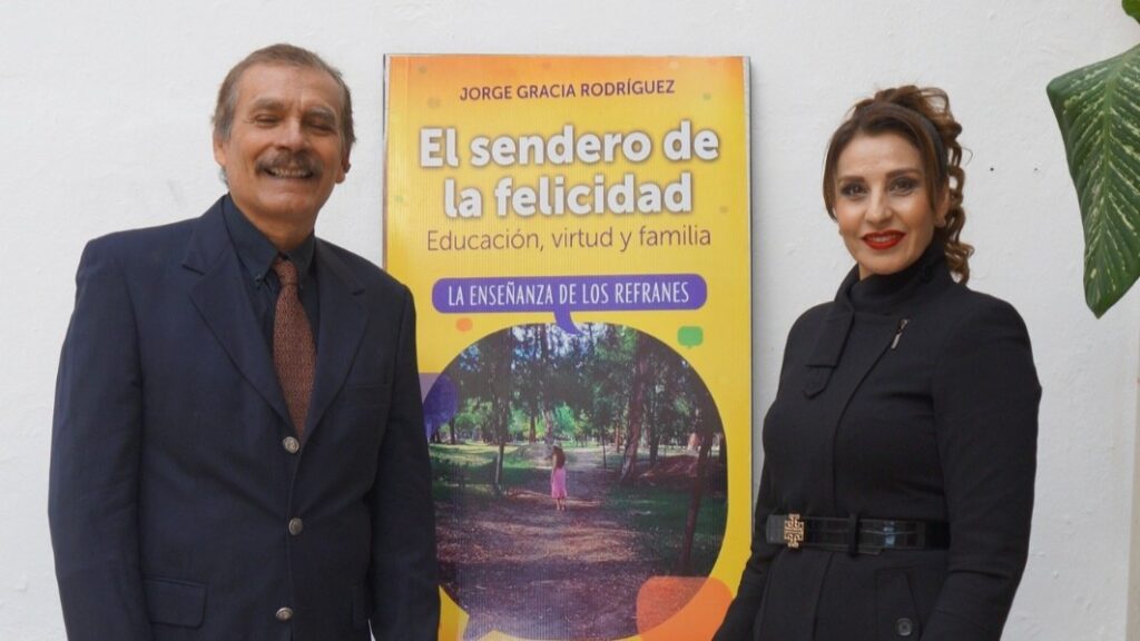 Presentan el libre ‘El sendero de la felicidad’ en Vicente Guerrero