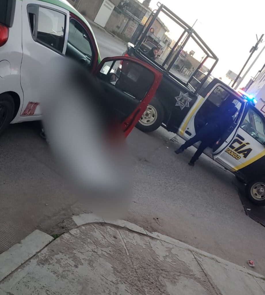 Esposa lo llevaba al IMSS y murió en el trayecto