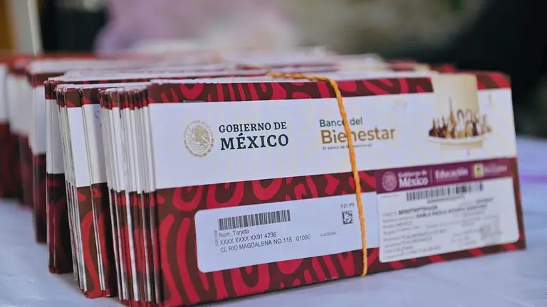 Becas Bienestar suspenden trámites por entrega de tarjetas: estas son las fechas