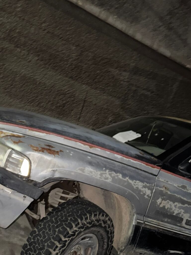 Otra camioneta baleada fue localizada en la Colonia La Reforma