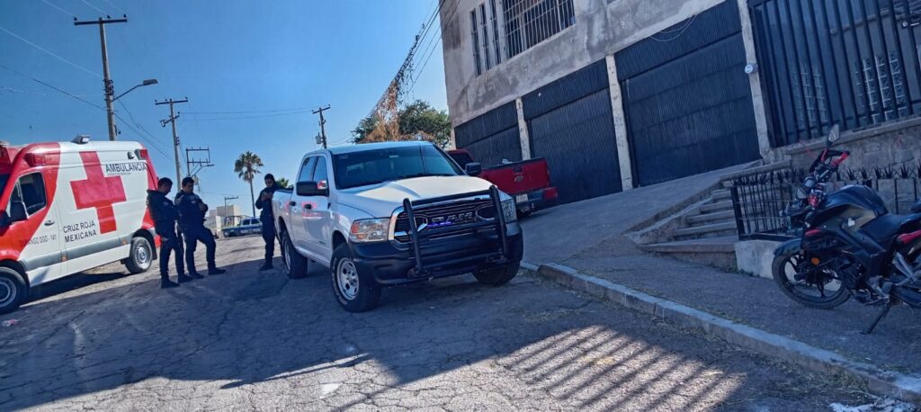 Pierde la vida albañil al ser aplastado por una barda