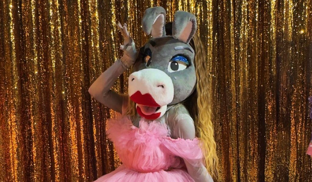 Momo Guzmán se despide de Burrita Burrona