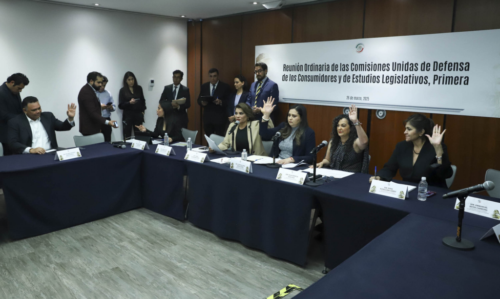 Senado fortalece derechos del consumidor con reforma