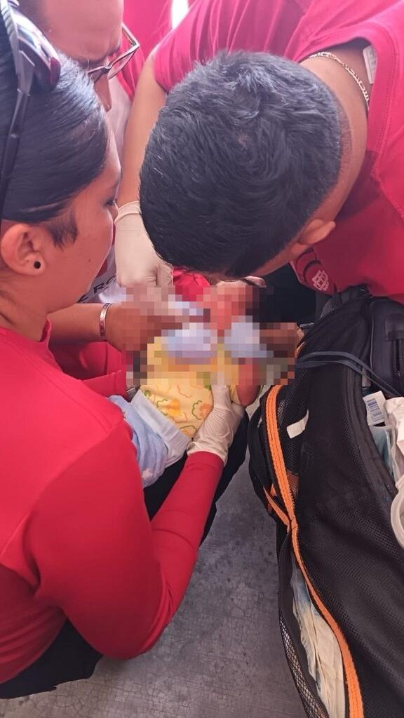 Bomberos de Durango salvan la vida a un bebé de 15 días de nacido