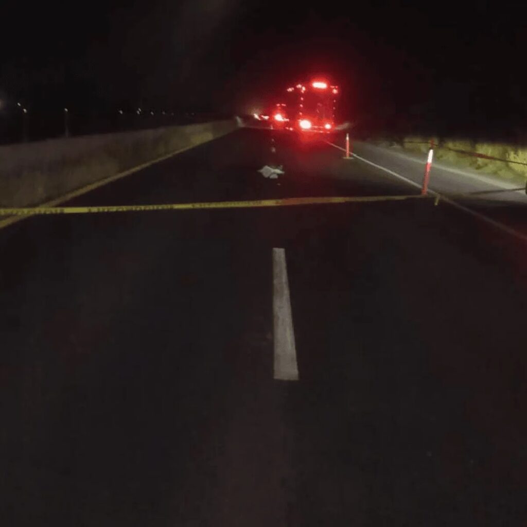 Atropellan a desconocido y lo pasan varios vehículos