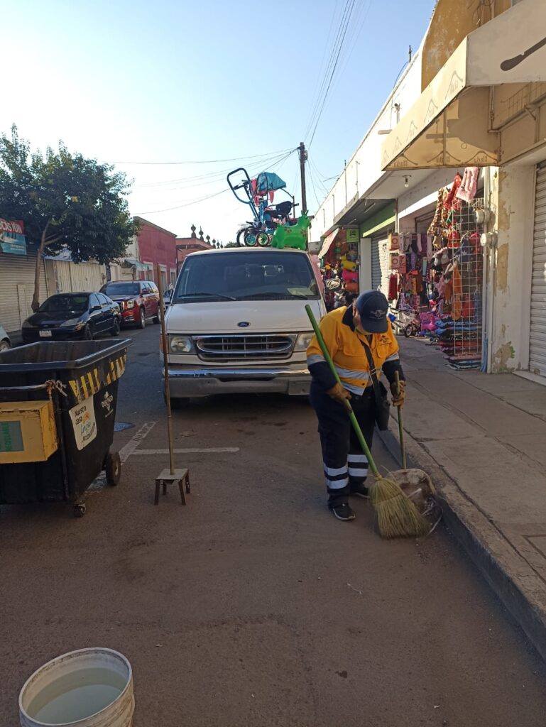 Aumenta hasta 35% la basura en viviendas y 19 toneladas en el Centro Histórico durante fiestas decembrinas