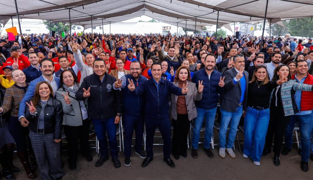 Toño Ochoa impulsa una nueva etapa municipal, cumple con apoyos navideños