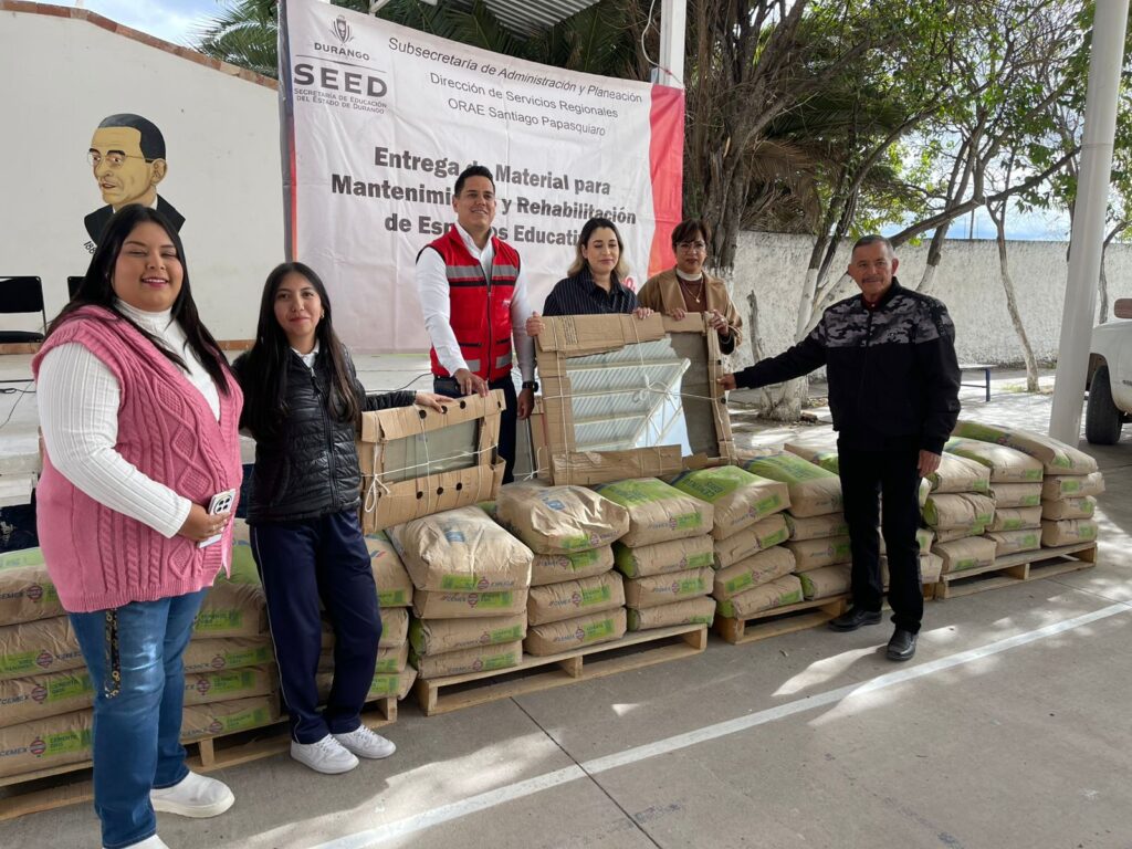 ORAE Santiago entrega materiales a escuelas para reforzar espacios ante invierno