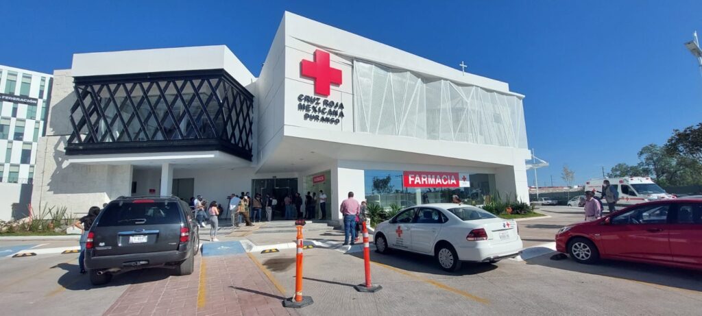 Menor “tira” el producto de su embarazo