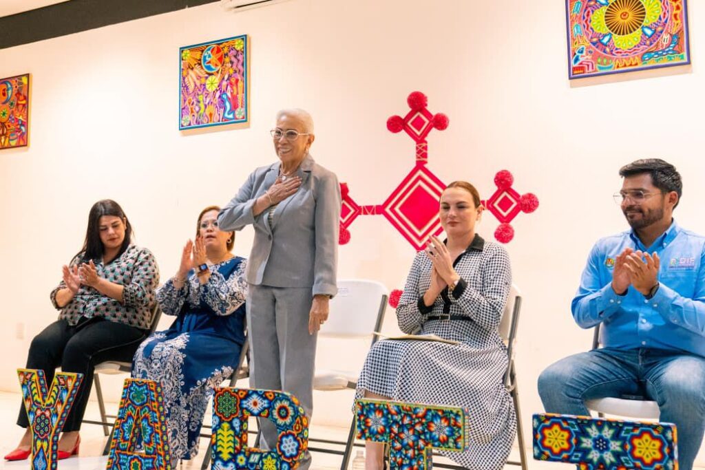 Beatriz Estrada promueve entornos dignos y seguros para niñas y niños en adopción