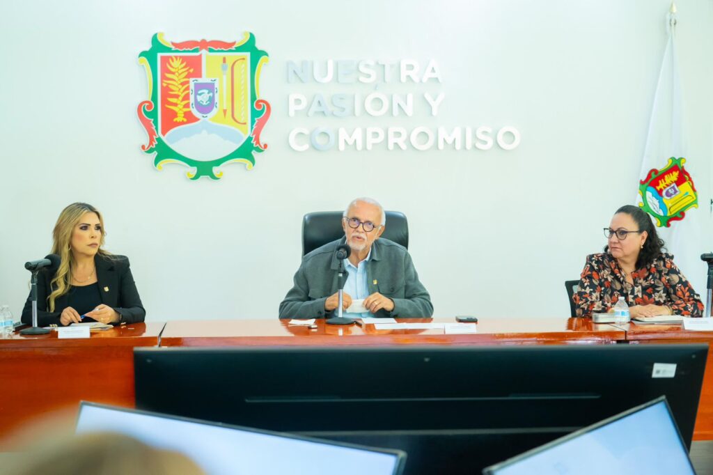 Miguel Ángel Navarro Quintero, sostuvo una reunión con integrantes del sector ambientalista
