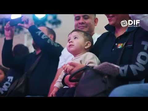 Beatriz Estrada y Miguel Ángel Navarro inauguran Festival Navideño 2025