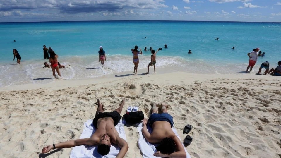 México espera 5 millones de turistas en Navidad y Año Nuevo