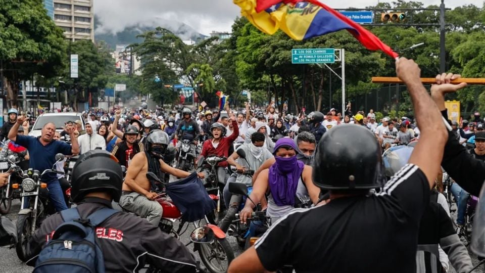 Gobierno venezolano excarcela a 71 presos políticos