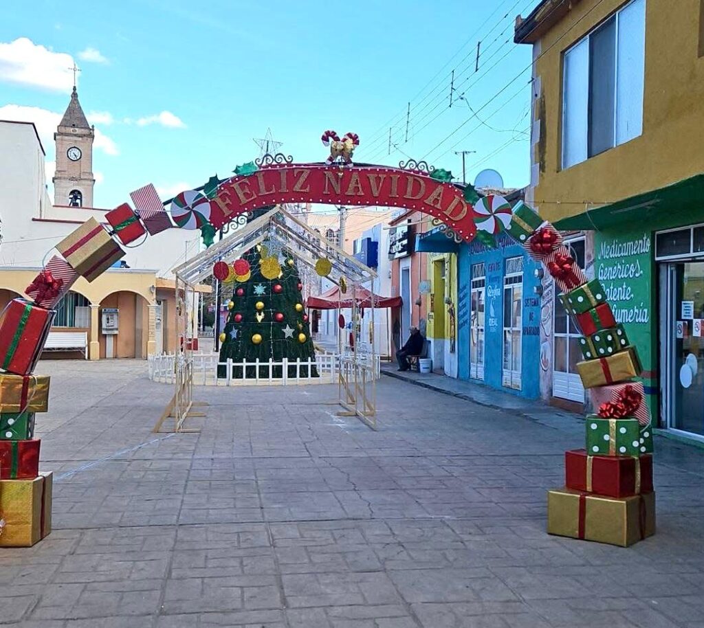 Vandalizan alumbrado navideño en Tepehuanes; Ayuntamiento presenta denuncia