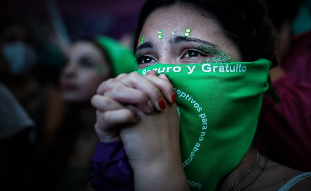 Europa busca crear fondo común para garantizar interrupción del embarazo
