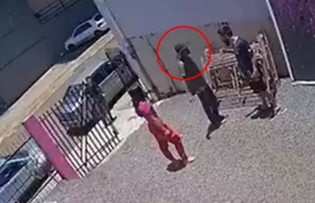 VIDEO: Suegro asesina a su yerno tras descubrir que maltrataba a su hija