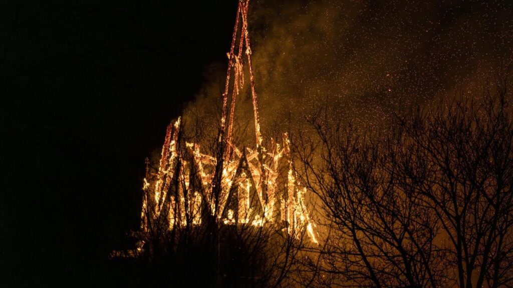 Iglesia Vondelkerk de Ámsterdam es incendiada en Nochevieja