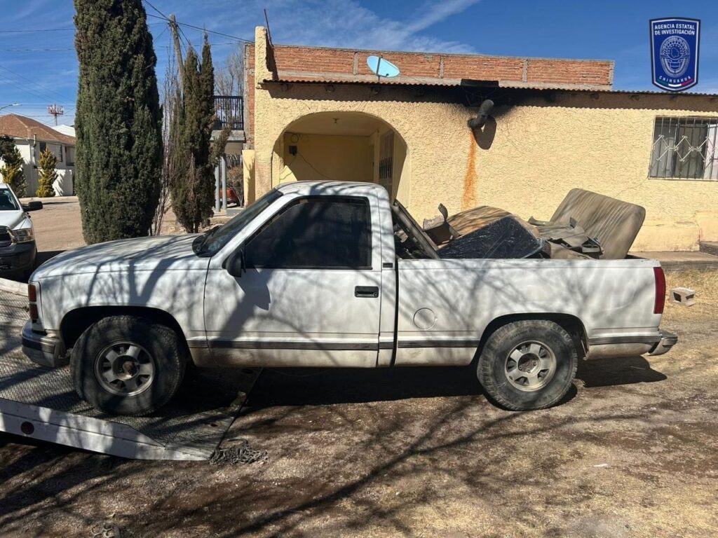 Asegura AEI una pick up robada y otra que fue utilizada en robo