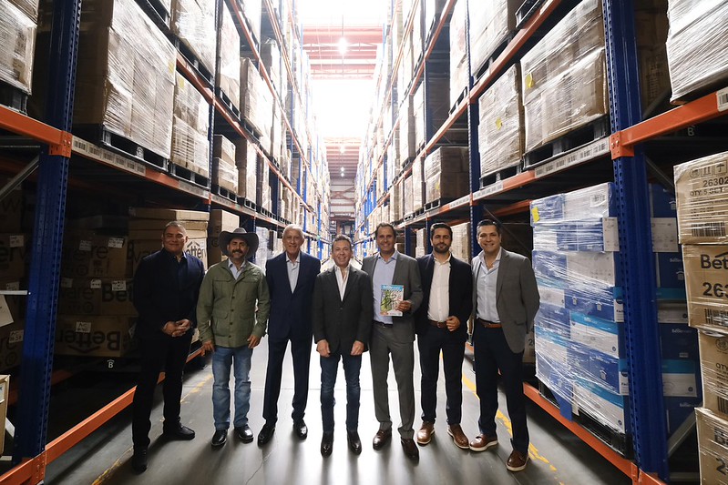 Fortalece Gobernador Pablo Lemus Navarro vinculación con el sector empresarial durante visita a Campus Betterware